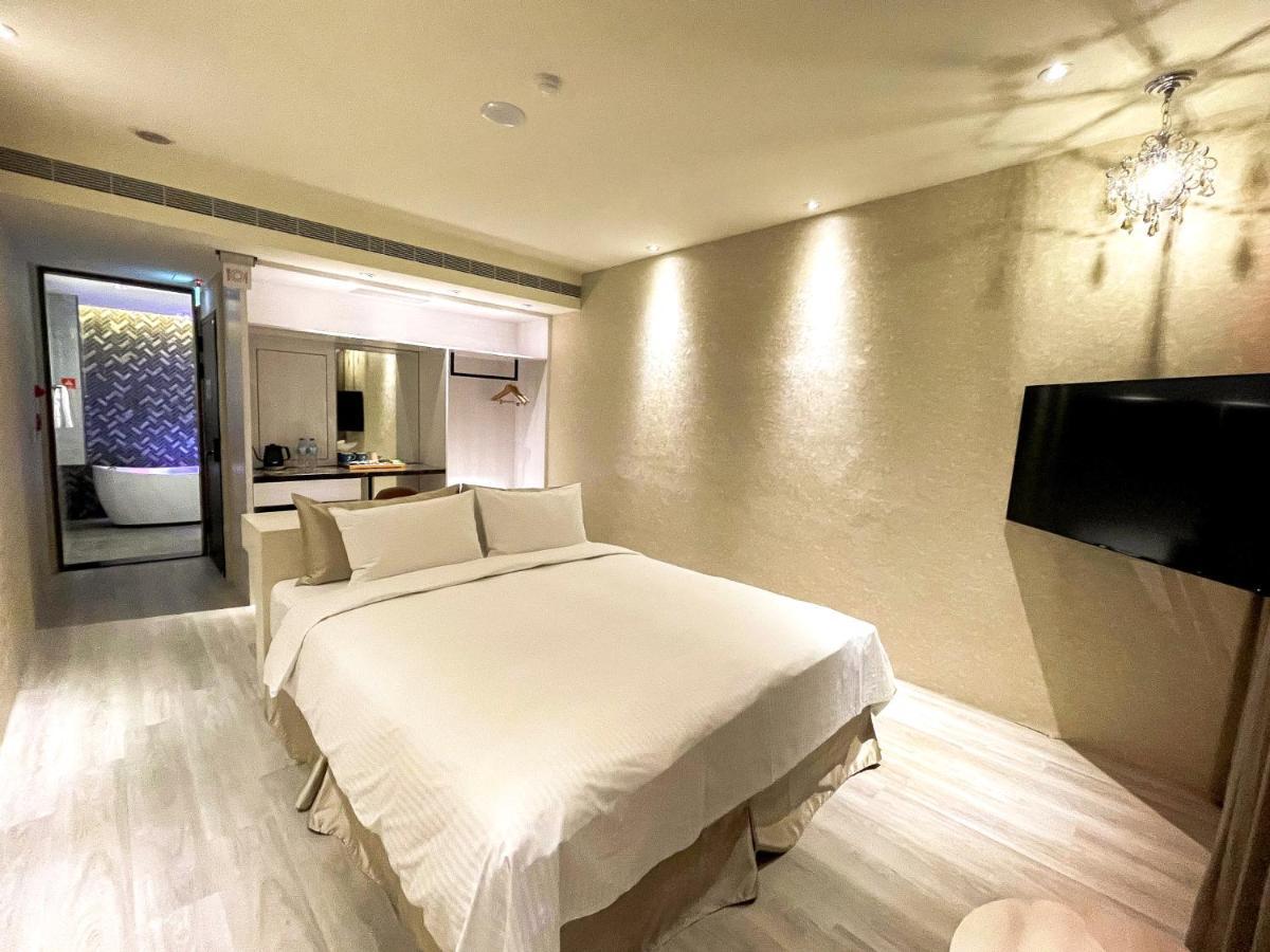 Fifth Avenue Motel Tajcshung Kültér fotó