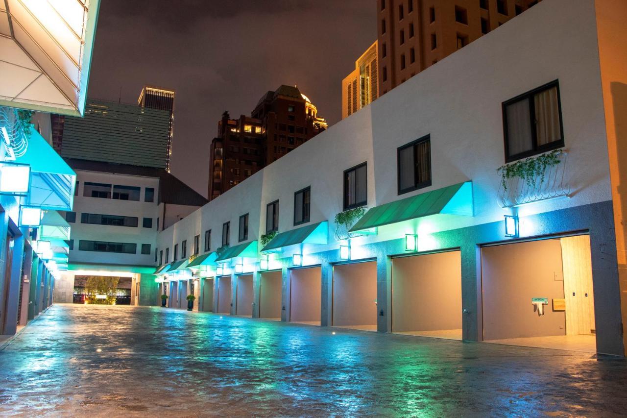 Fifth Avenue Motel Tajcshung Kültér fotó